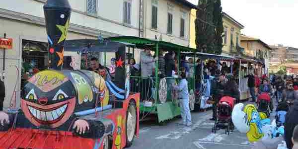 Vestito da Isis? No da Ninja, ma il bambino viene emarginato