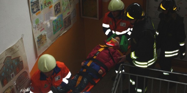La Protezione Civile a scuola. Lezione per 600 alunni