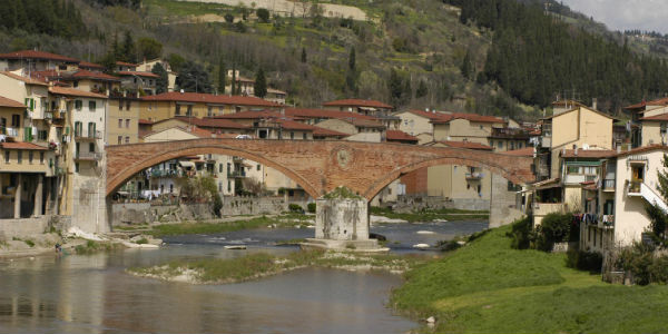 Vendono pubblicità spacciandosi per partner del Comune. Attenzione a Pontassieve