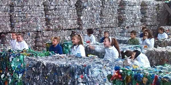 Riciclo - Rap. Il video con i bambini di Borgo, delle Stimmatine