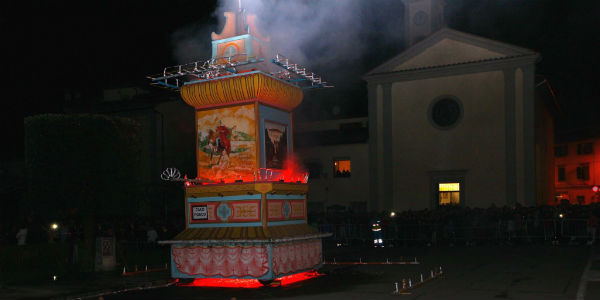 Rufina la 79° edizione dello scoppio del carro