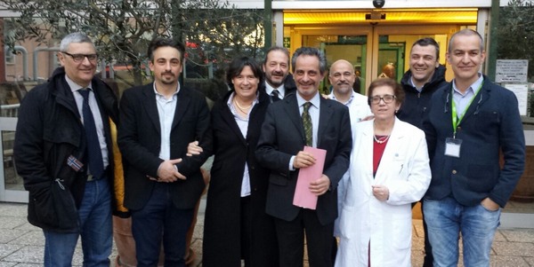 Saccardi in visita all'ospedale. Ma non si sbilancia sul futuro