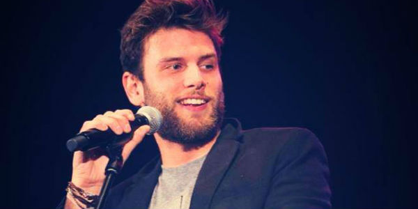 “È arrivato Remo Tour”. Andrea Maestrelli al Backstage di Firenze!