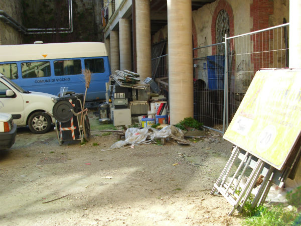 Degrado al cantiere comunale? Foto del giorno
