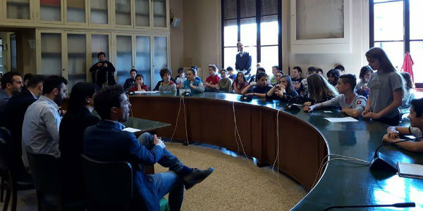 La giunta di Borgo ha incontrato il consiglio dei ragazzi. Foto