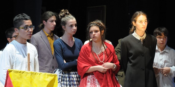 La Commedia degli errori dei ragazzi del Giotto Ulivi. Domani replica a Ronta