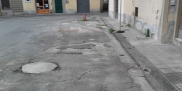 Borgo & le buche. Una segnalazione