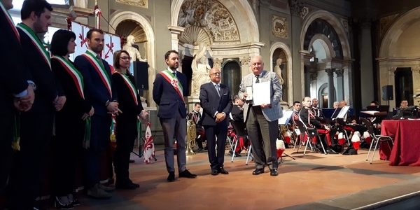 Primo Maggio. Stella al merito a tre dipendenti Rosss