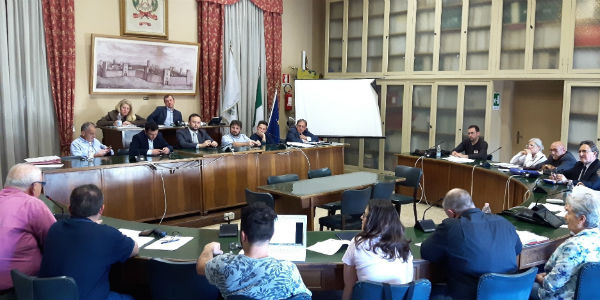 Borgo e la mozione sui migranti. Interviene Forza Italia