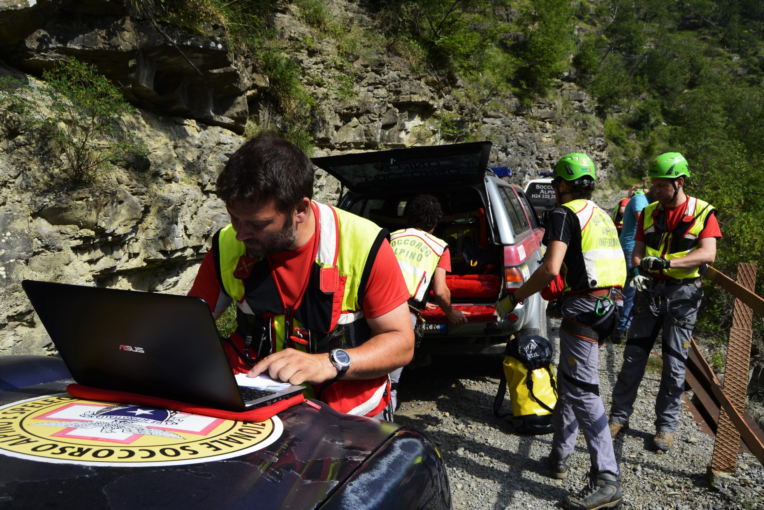 Esercitazione del Soccorso Alpino a Grezzano
