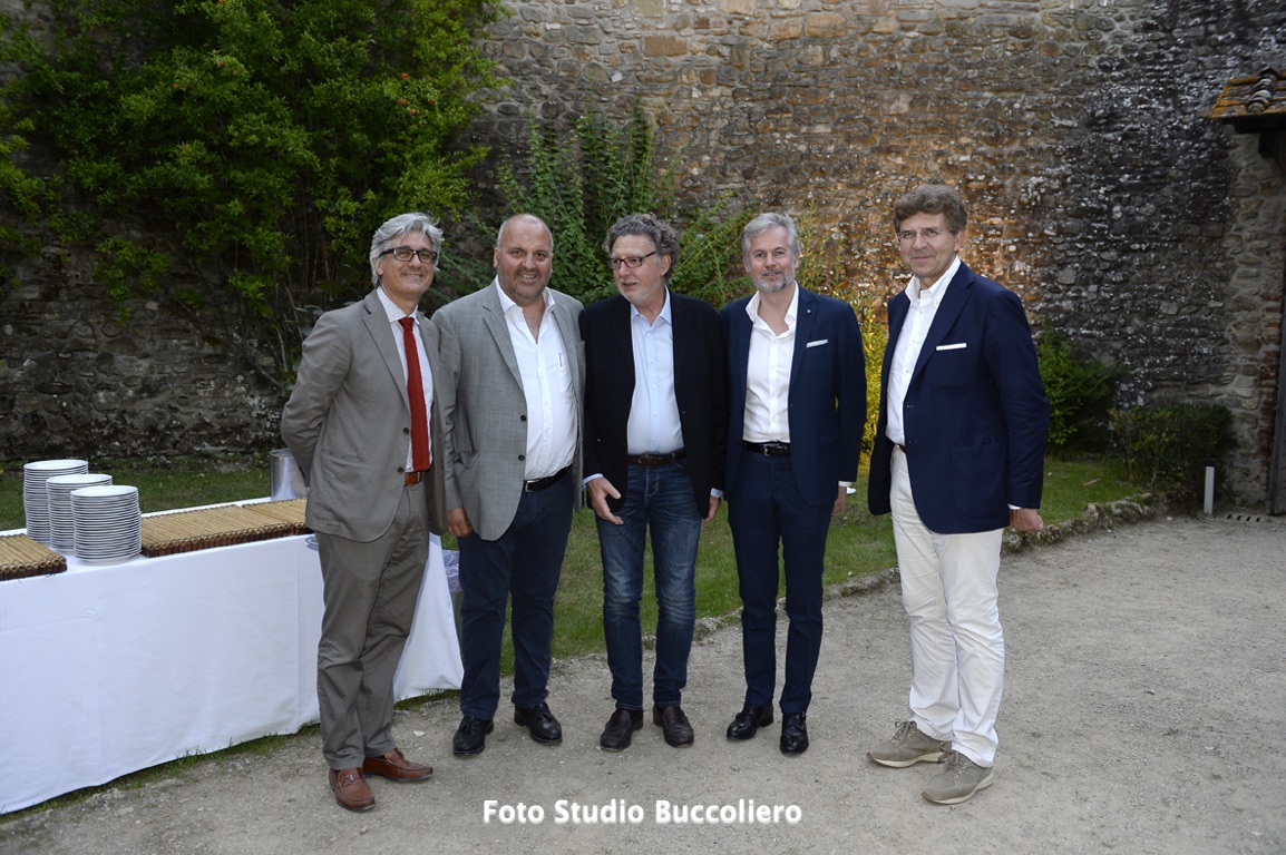 cena-industriali-mezza-estate-2016_01