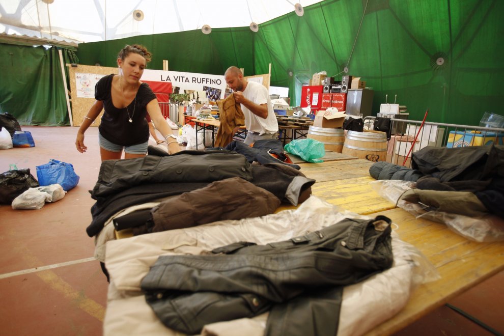 Terremoto. Il cuore della Toscana ha già riempito i magazzini