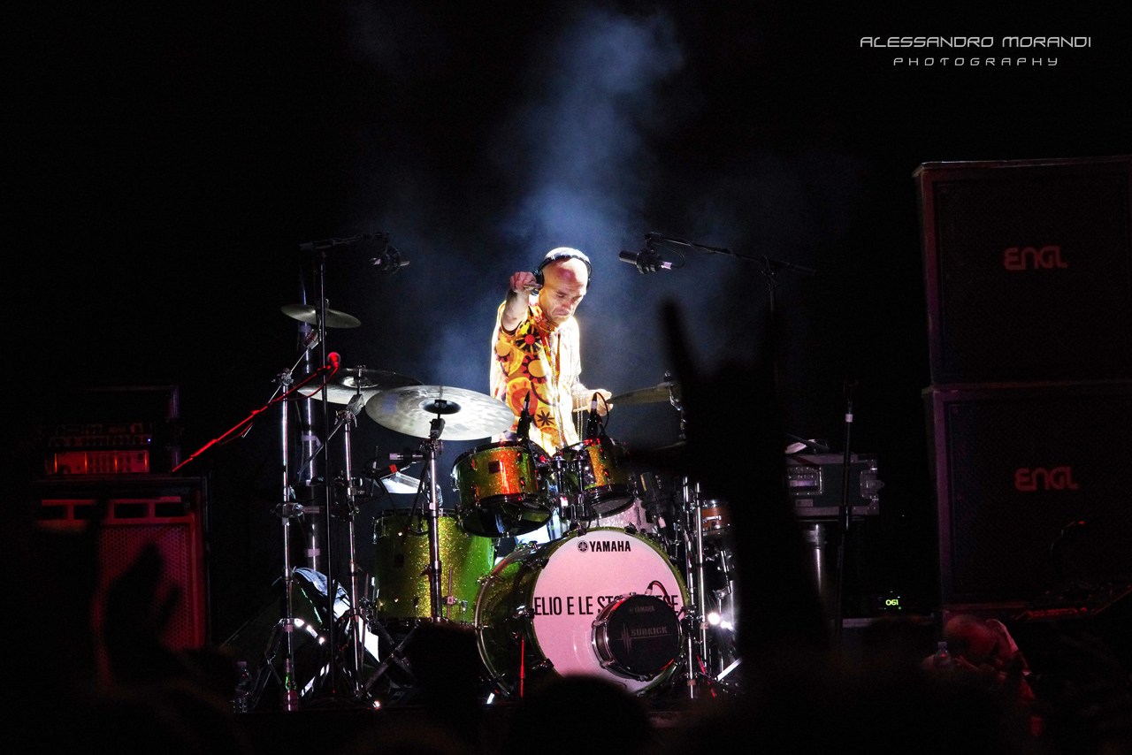 Elio e le storie Tese. Foto del concerto a Prato