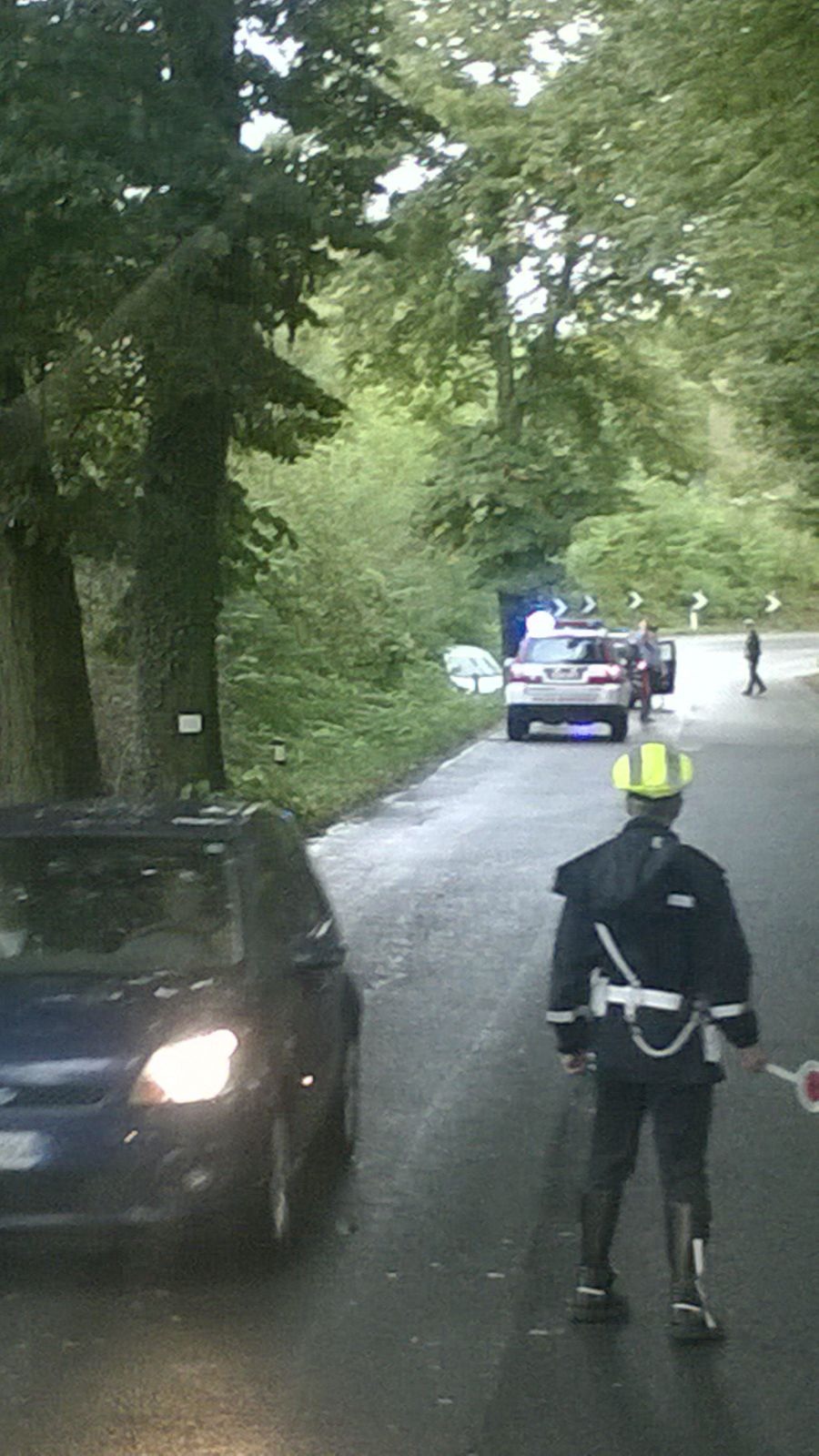 Auto nella scarpata tra Borgo e Vicchio