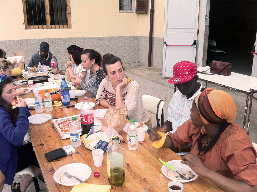 Dicomano incontra i richiedenti asilo. Giovedì apericena e poi film