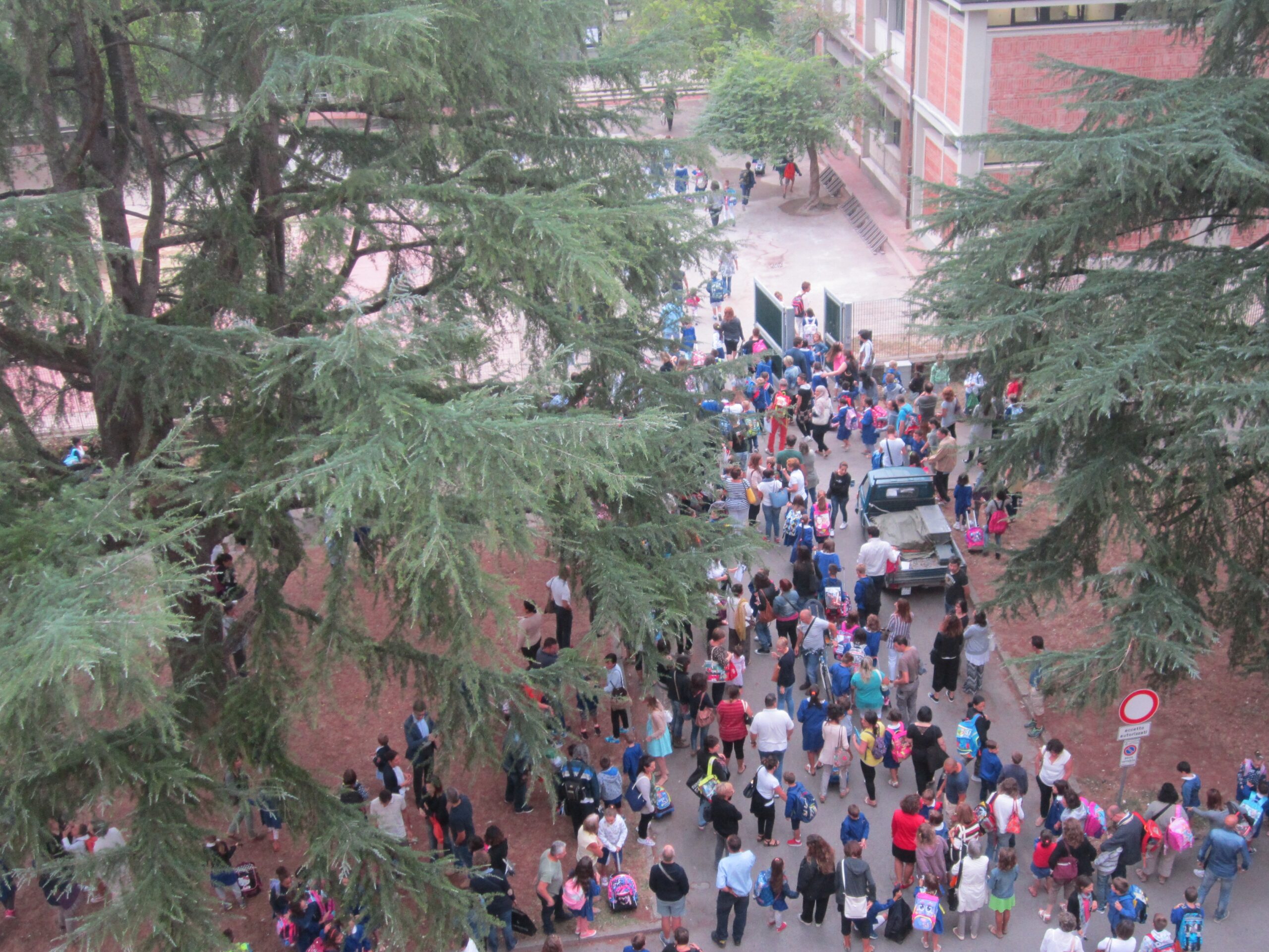 Primo giorno di scuola, e la maleducazione di sempre