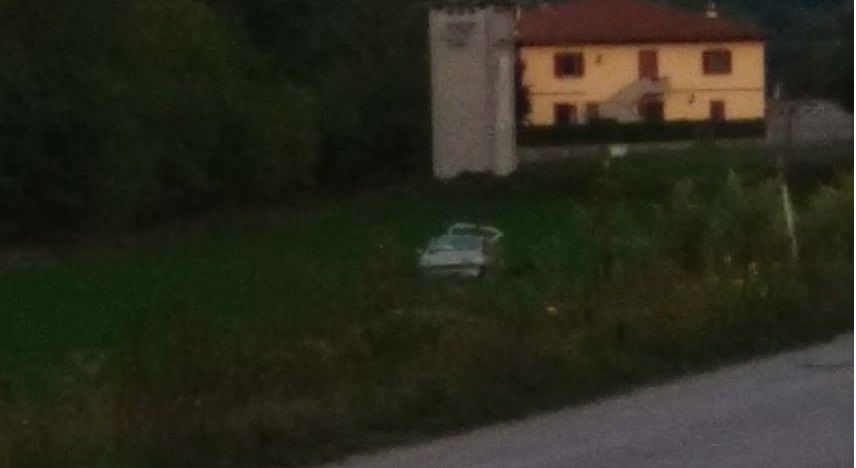 Perde il controllo e finisce nel prato. Carambola di auto tra Borgo e Vicchio