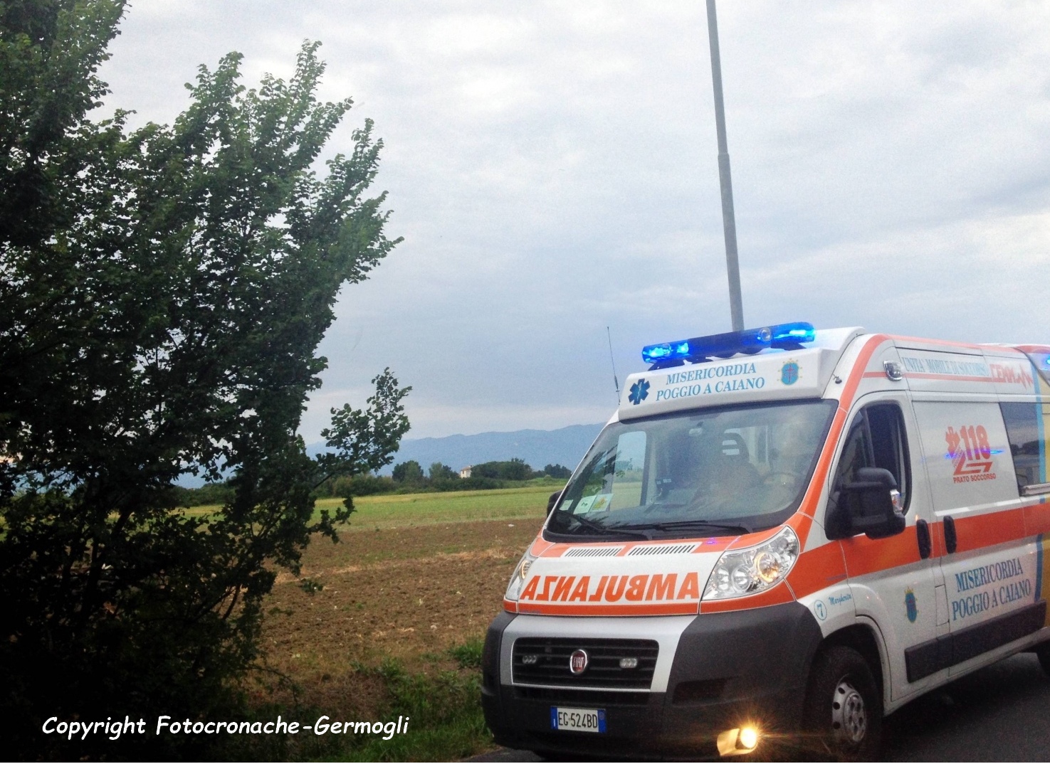 Incidente a Pratolino, moto distrutta. Uomo in ospedale