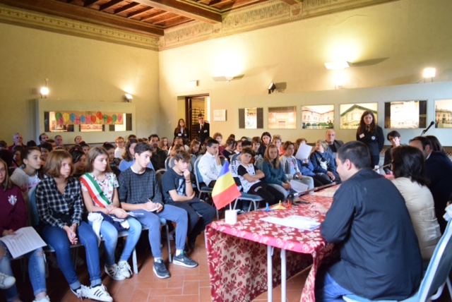 Successo di pubblico per la mostra Senzatomica