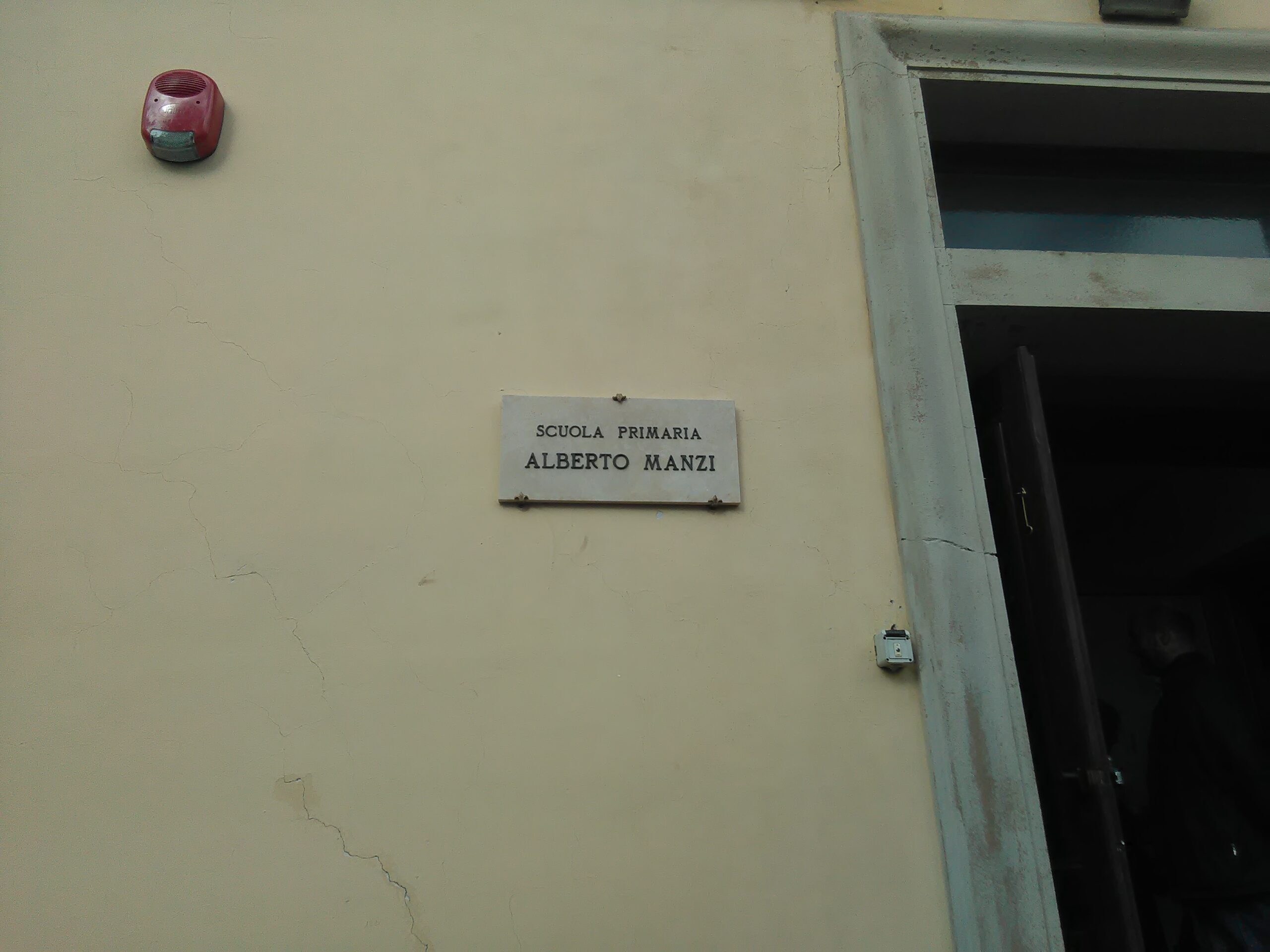 Le scuole di Vaglia dedicate al Maestro Manzi e a Barellai, stamani la cerimonia