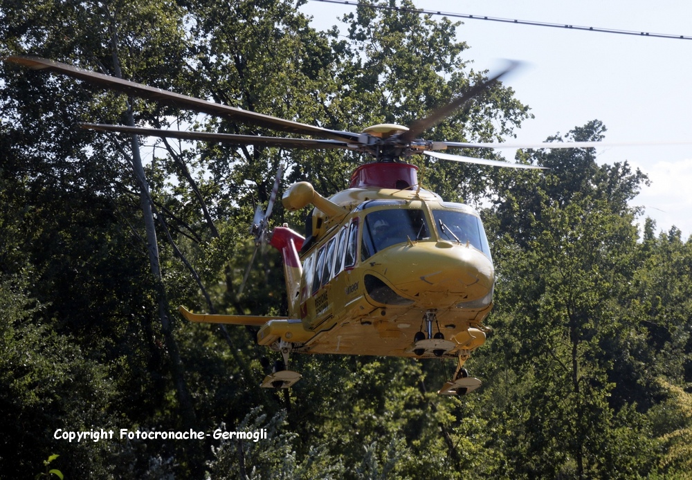 Caduta nel bosco e incidente di moto. Aggiornamenti e condizioni dei feriti
