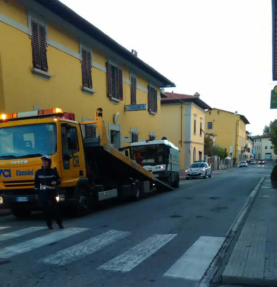 Torna la spazzatrice sparaolio a Barberino