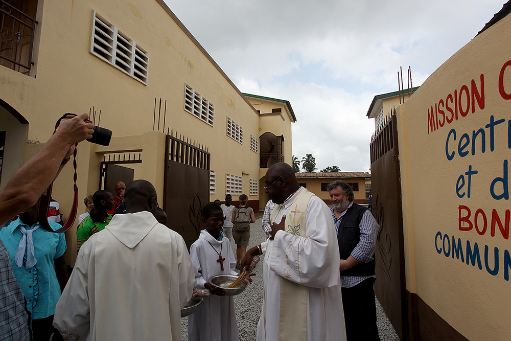 La Misericordia di borgo per la missione di Don Poggiali ad Anyama