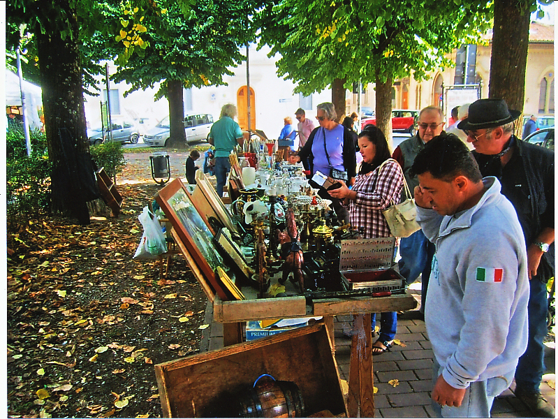 foto-4-mercatino-borgo