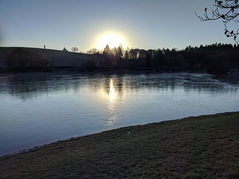 Meteo Mugello. Week-end invernale sabato 7 e domenica 8 gennaio. E il Lago di Vicchio era ghiacciato