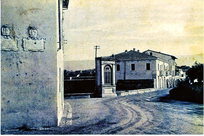 Le lapidi che raccontano la storia del Ponte Mediceo sulla Sieve