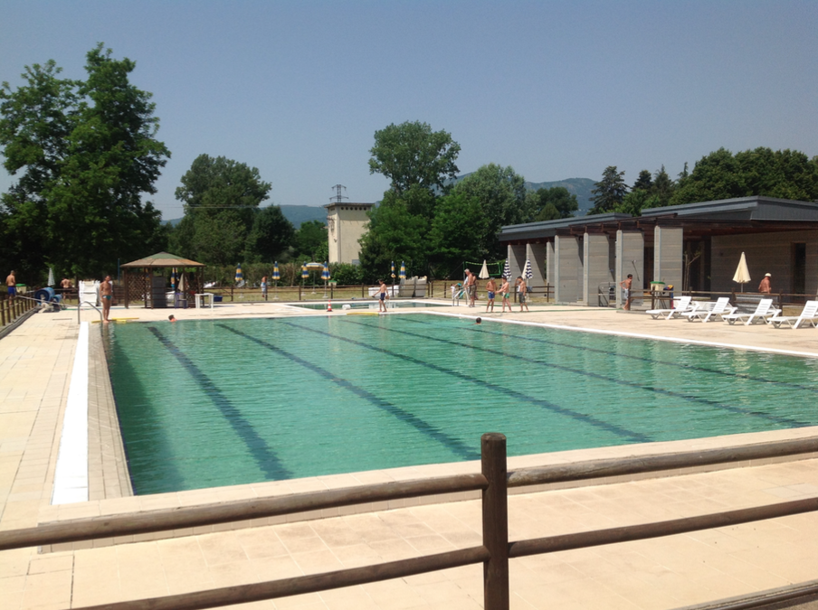 Firenzuola. Bando per la gestione della piscina comunale