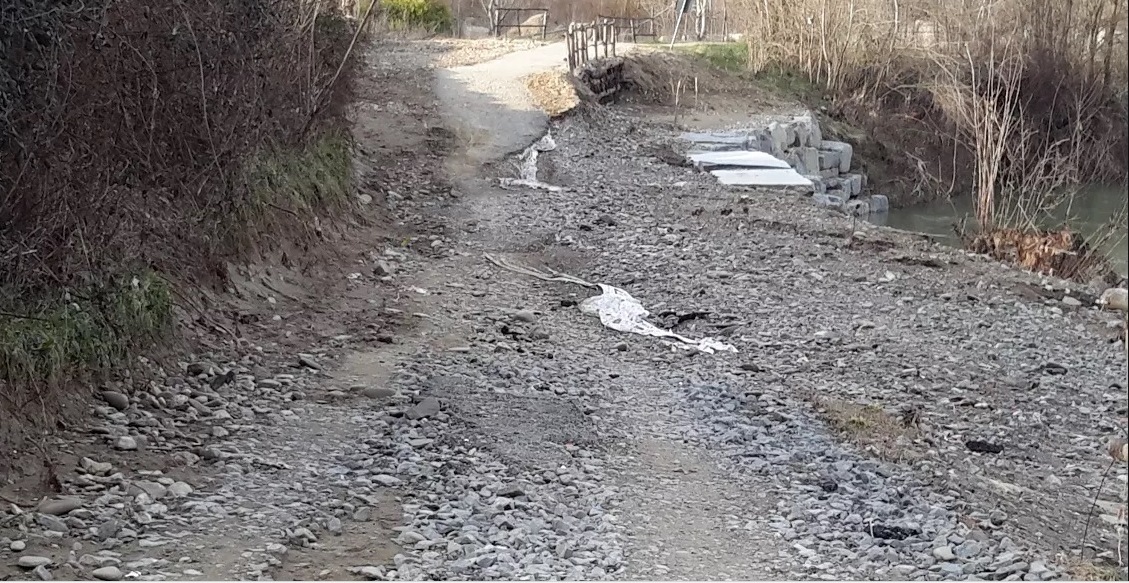 Ciclabile e argini danneggiati. I Cinque Stelle: Chi paga?