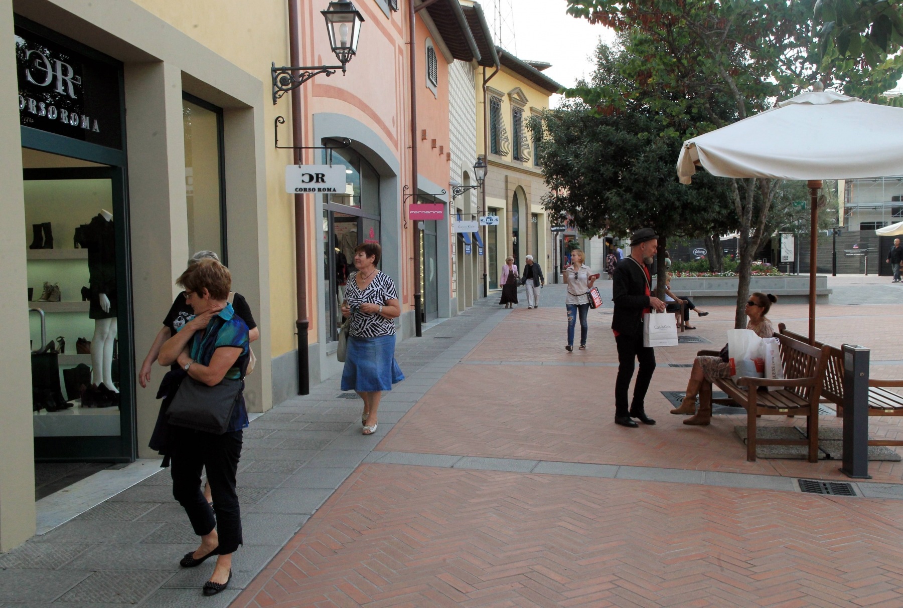 Outlet. La storia di una lavoratrice raccontata da OK!Mugello