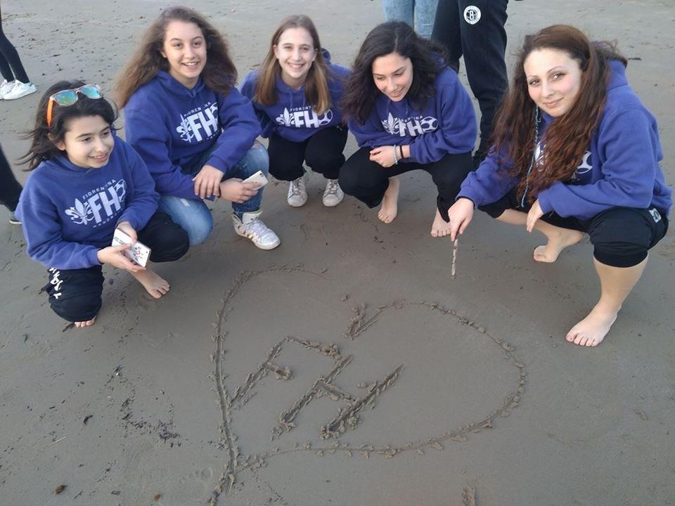 Atlete Under 18 femm sulla spiaggia di Follonica Dom 05.03.2017