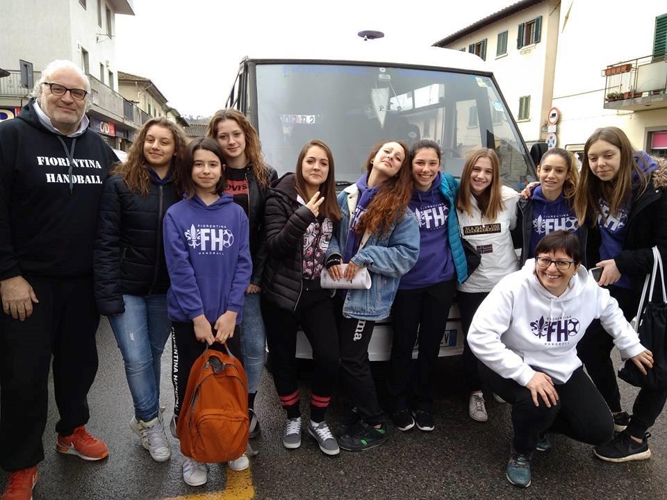 L'under 18 femm in partenza per trasferta a Follonica Dom 05.03.2017