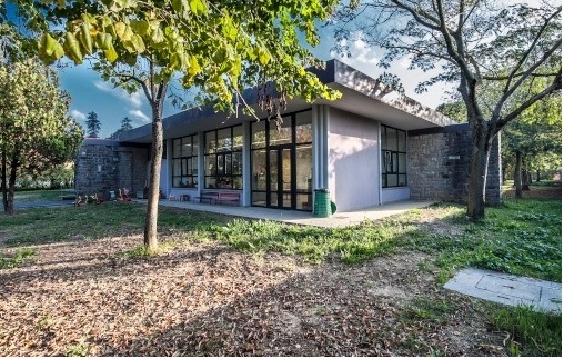 Scuola Rodari, lavori nel fine settimana. Per i pannelli fonoassorbenti