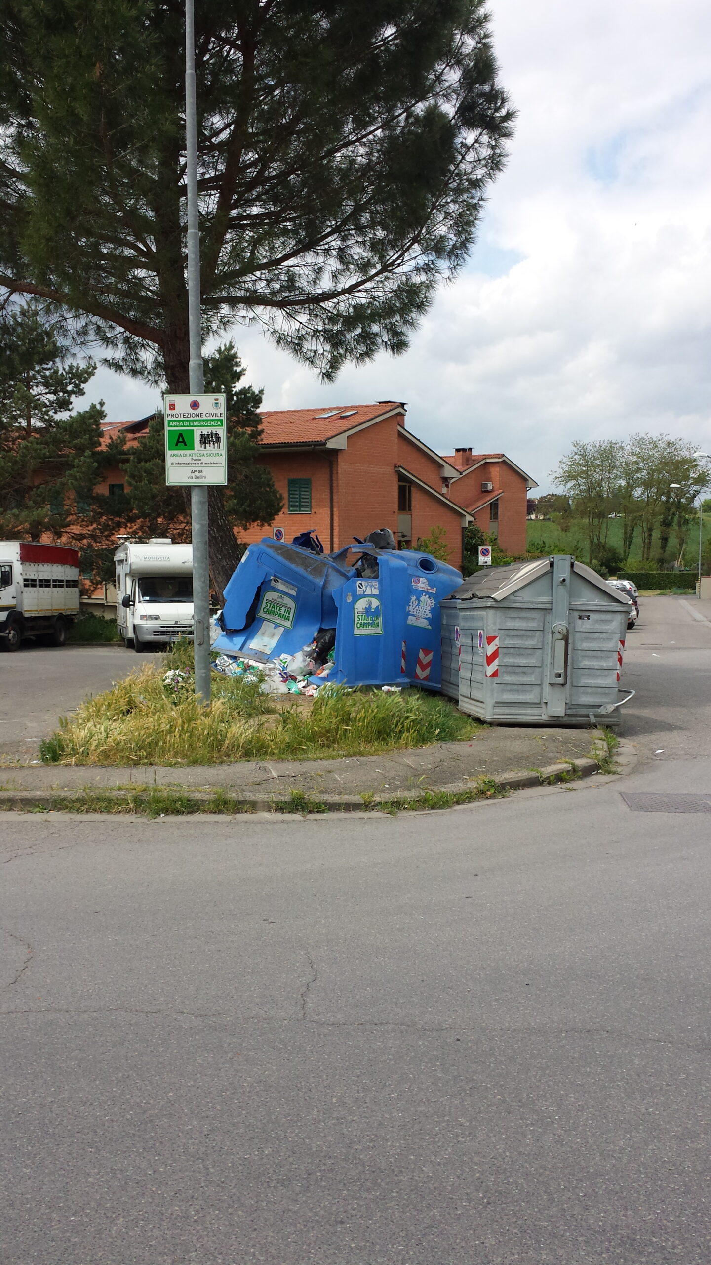Campane danneggiate a Vicchio. Incidente o vandali?