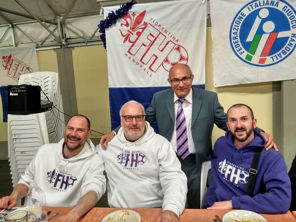 gli allenatori con il Presidente Sorrenti . cena soc. 01.04.2017