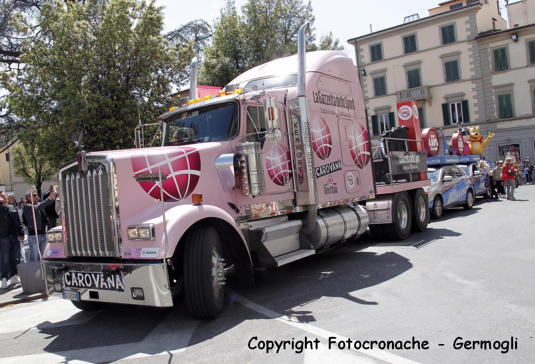 Giro 2017. Tutto il rosa del Mugello, inviaci le tue foto