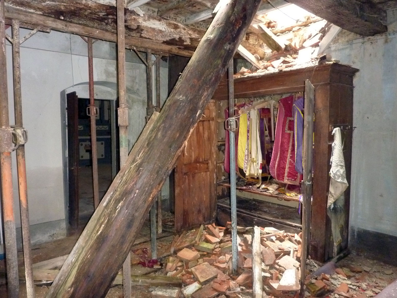 paterno_sagrestia_distrutta