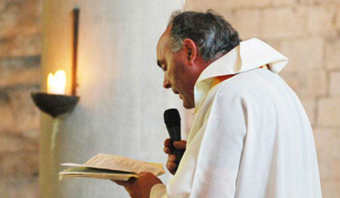 'Le poche cose che contano'. Da Romena al Mugello con Don Luigi Verdi