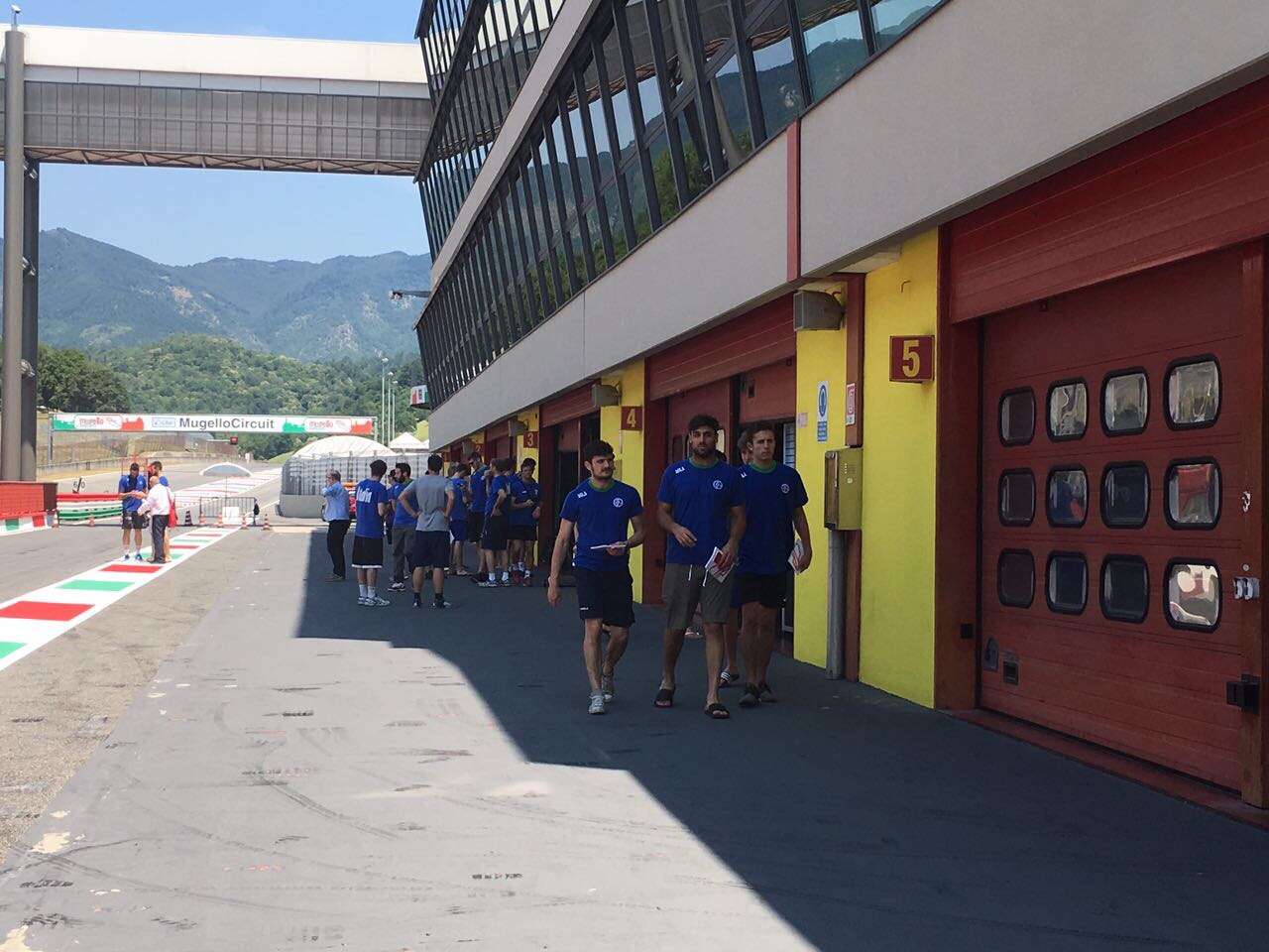 La nazionale di pallamano in visita all' Autodromo. Le foto di OK!Mugello