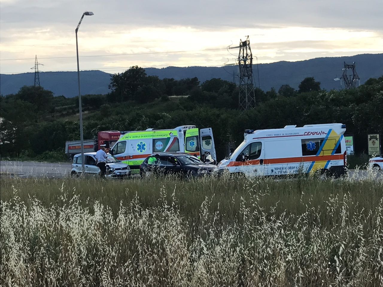 Tamponamento a Barberino. Arrivano due ambulanze