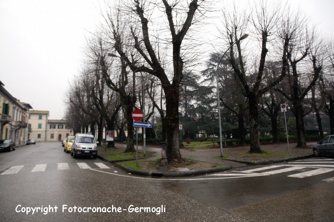 Piazza Dante. Scommessa vinta dal Comune: Nuovo asfalto e piazza riaperta