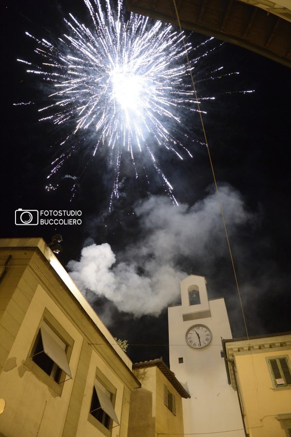 Tutte spose per una notte. Cronaca del primo 'Mercoledì nel Borgo