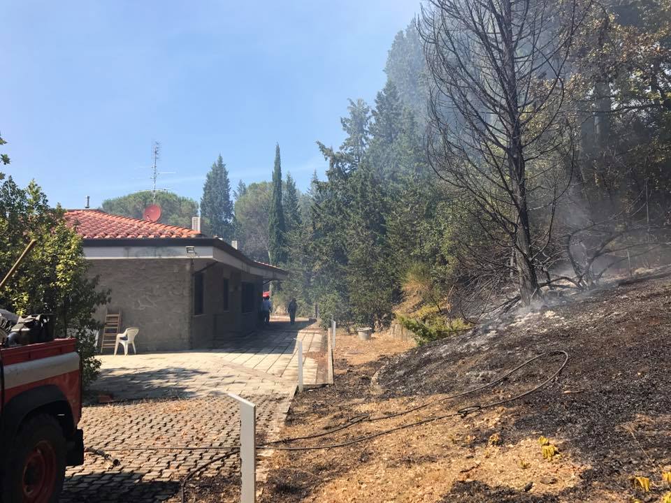 Incendio anche a Fiesole. Il sindaco Ravoni ringrazia i volontari