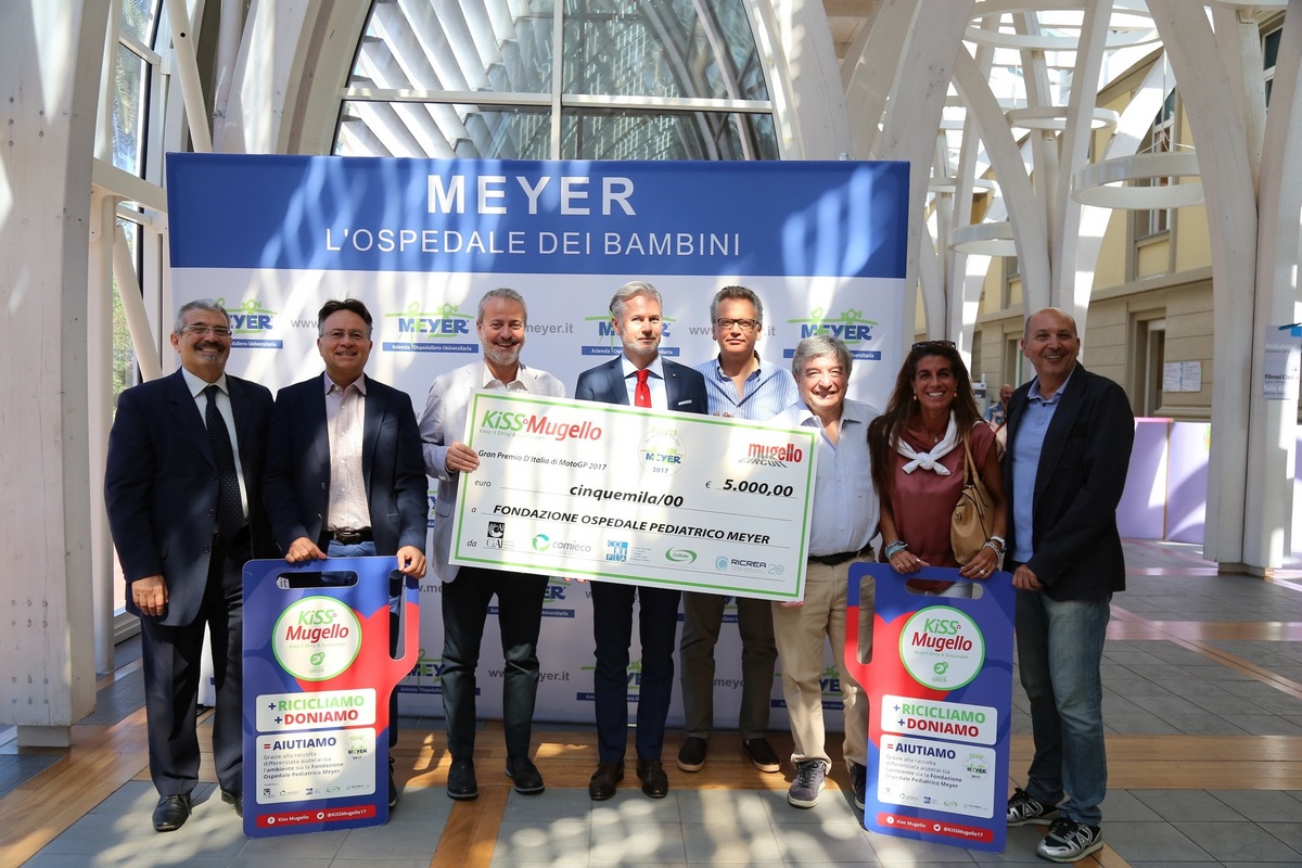 Dai rifiuti del motomondiale 5mila euro al Meyer. Grazie alla differenziata al Mugello