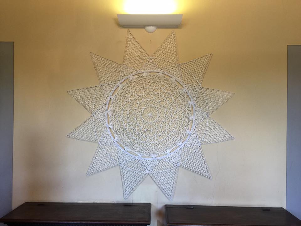 Il comune c'è il sole... ricamato. Foto del Giorno a Barberino