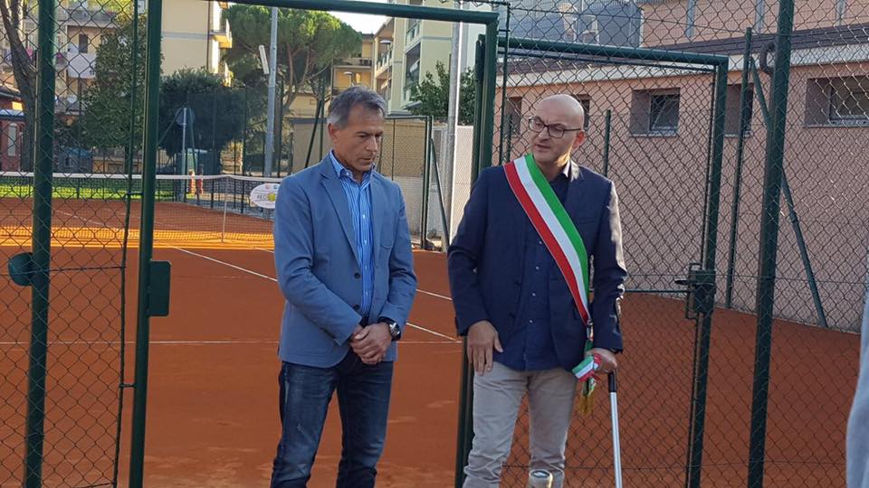 Nuovo campo da tennis per Barberino. Mongatti all'inaugurazione