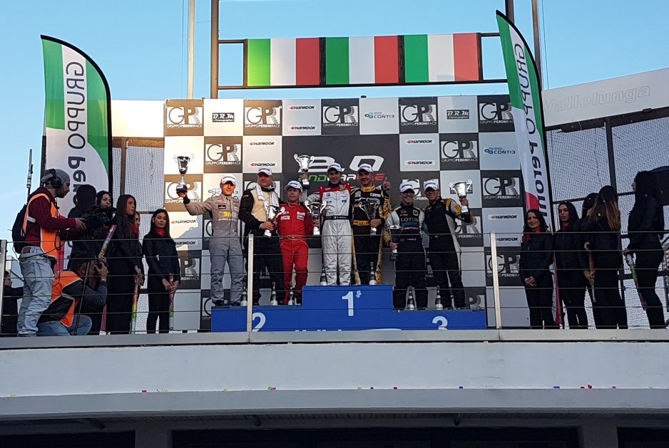 Il trio Molino - Mugelli - Vannini conclude al secondo posto la due ore di Vallelunga